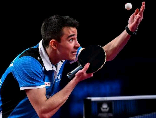 他的不懈努 他的不懈努