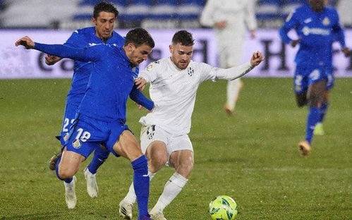 西甲联盟中 西甲联盟中